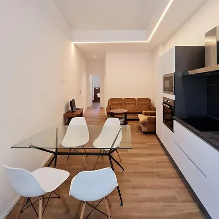 Apartament Forni Bolonia